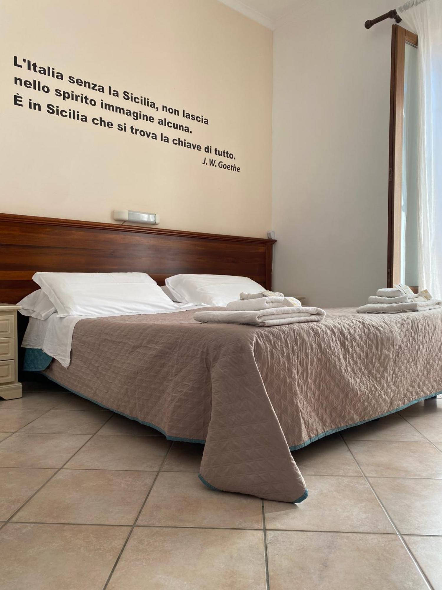 Hotel Mamamia #Lipari Exterior foto