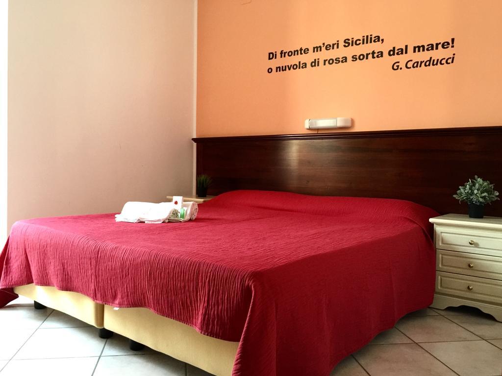 Hotel Mamamia #Lipari Exterior foto